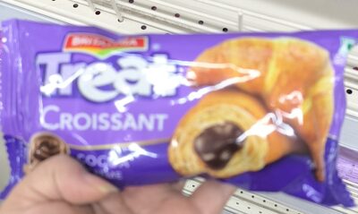 Britannia Treat croissant coco cream bauli